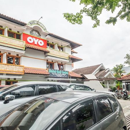 Oyo 1945 Hotel Bali Indah Bandung Exteriör bild