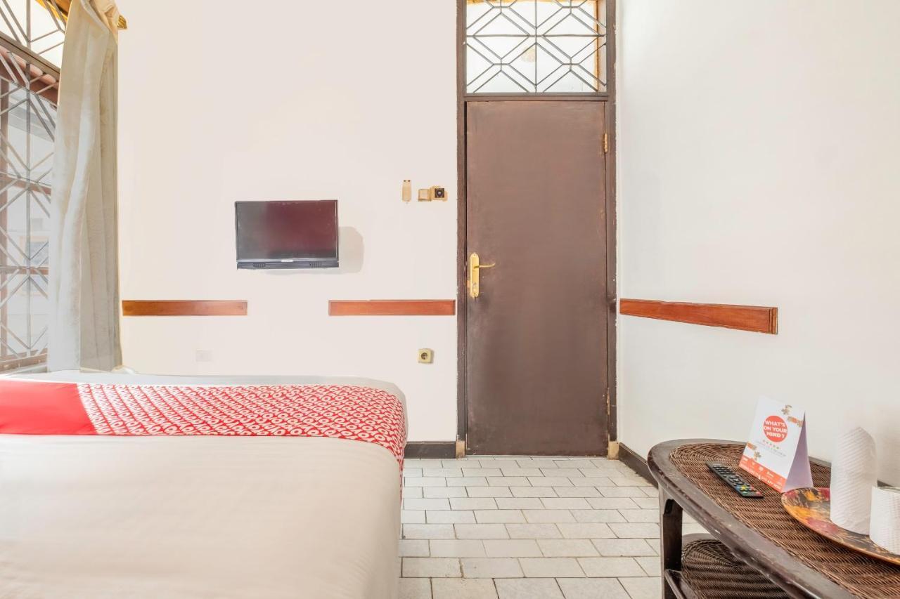 Oyo 1945 Hotel Bali Indah Bandung Exteriör bild