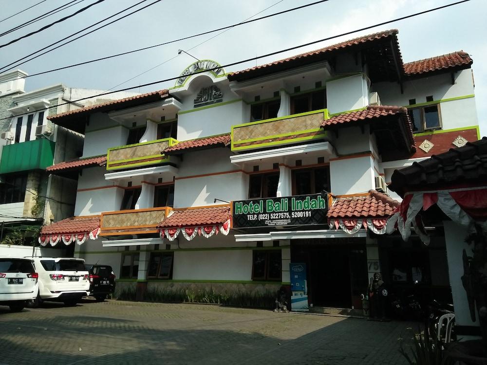 Oyo 1945 Hotel Bali Indah Bandung Exteriör bild