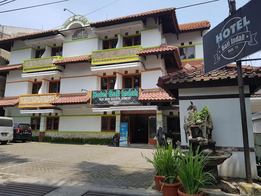 Oyo 1945 Hotel Bali Indah Bandung Exteriör bild