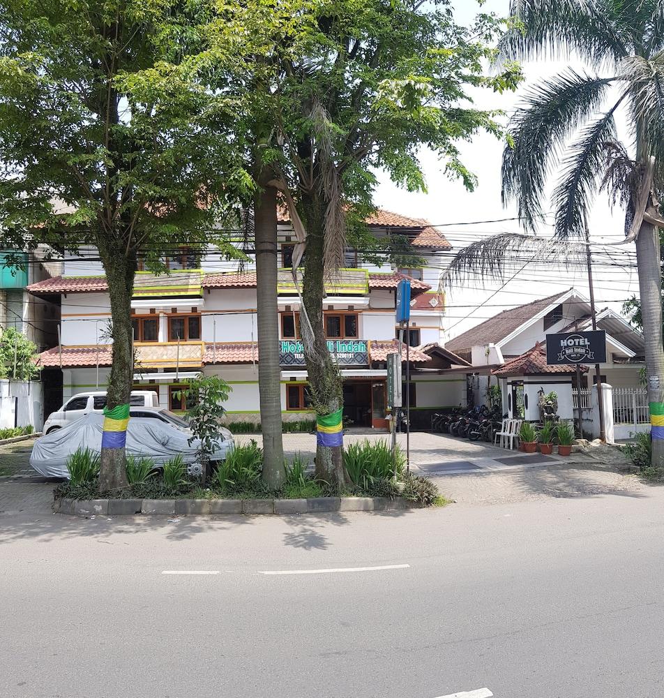 Oyo 1945 Hotel Bali Indah Bandung Exteriör bild