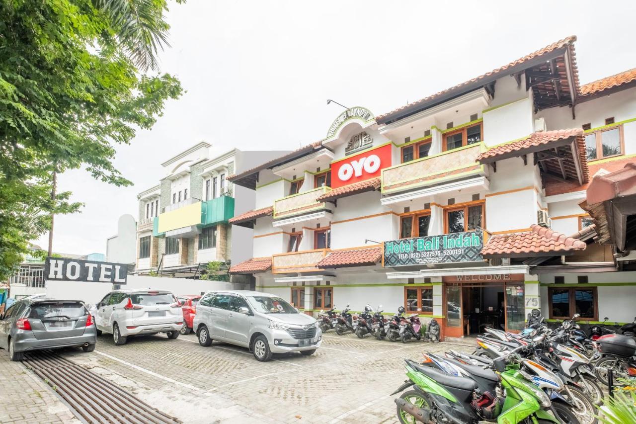 Oyo 1945 Hotel Bali Indah Bandung Exteriör bild