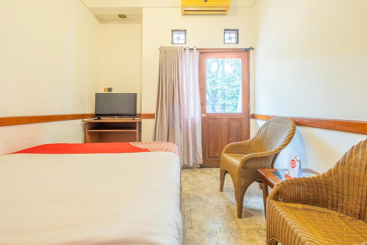 Oyo 1945 Hotel Bali Indah Bandung Exteriör bild