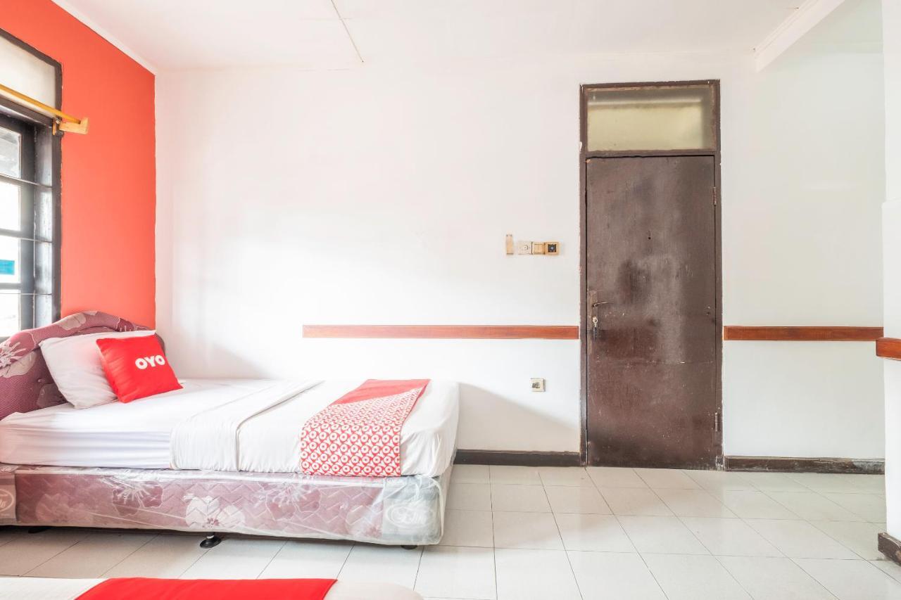 Oyo 1945 Hotel Bali Indah Bandung Exteriör bild
