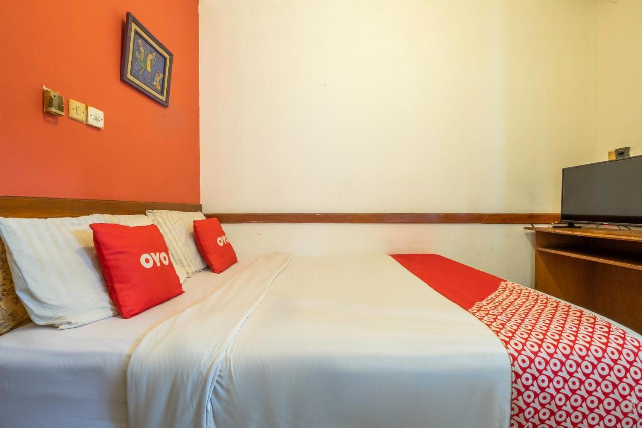 Oyo 1945 Hotel Bali Indah Bandung Exteriör bild