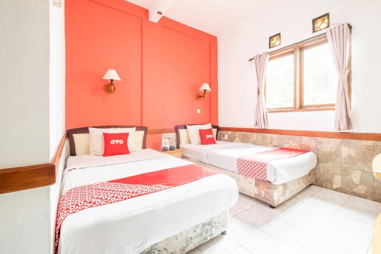 Oyo 1945 Hotel Bali Indah Bandung Exteriör bild