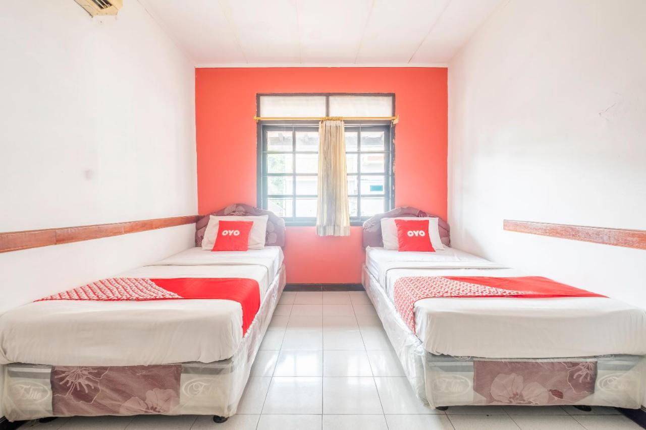 Oyo 1945 Hotel Bali Indah Bandung Exteriör bild